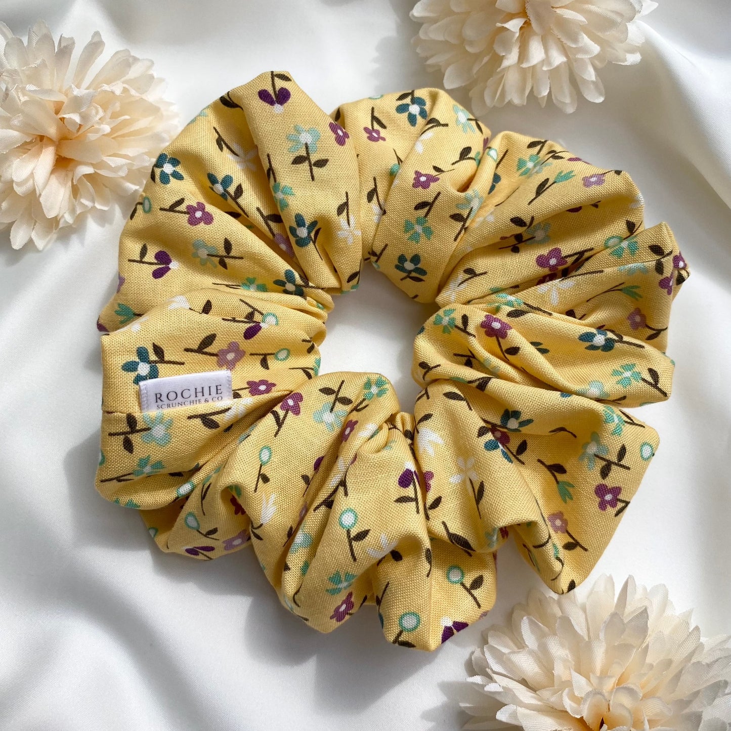 Handmade hair scrunchies | Yellow Daisy hair scrunchies | Rochie Scrunchie & Co